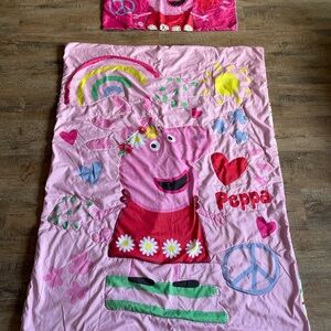 SOLD Peppa Pig reversible toddler comforter and pillowcase set